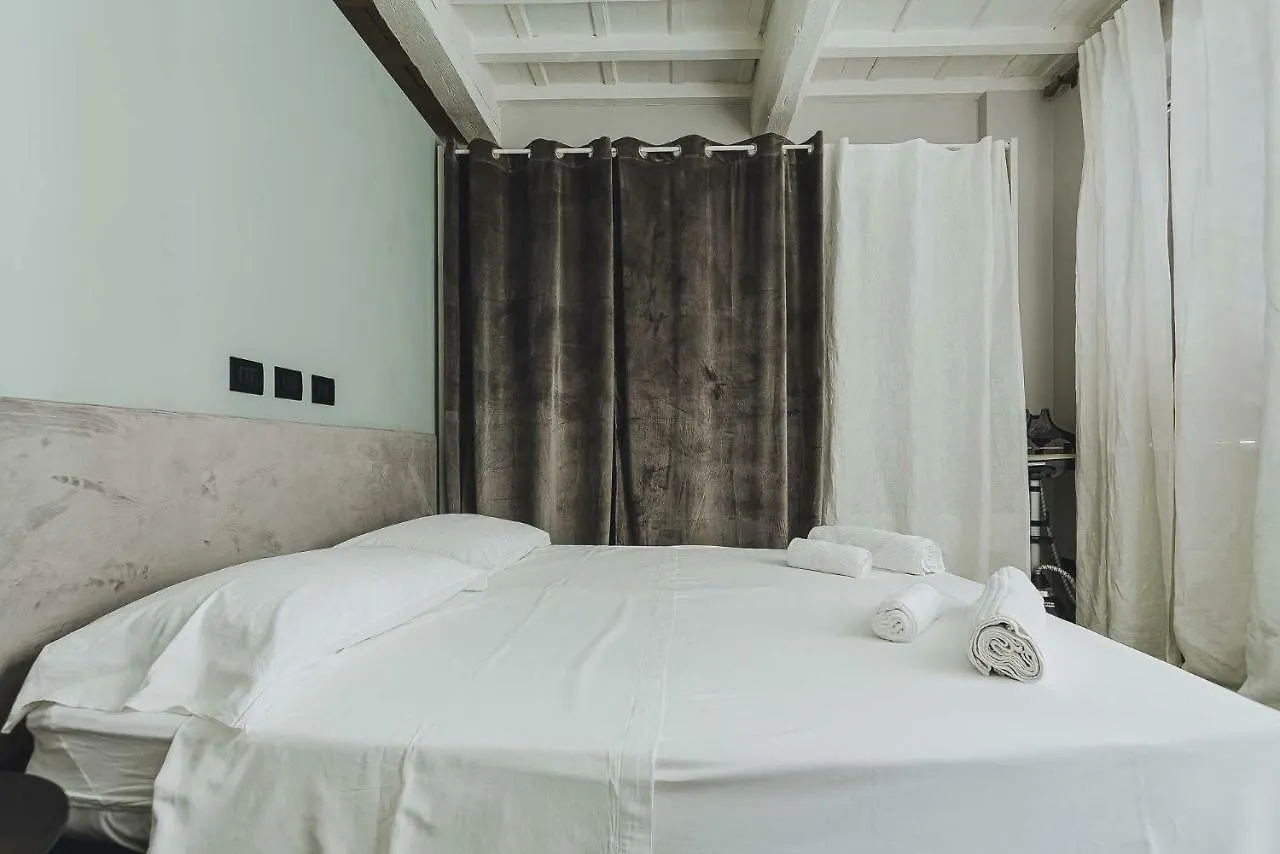 Ee Florence Luxury Apartments